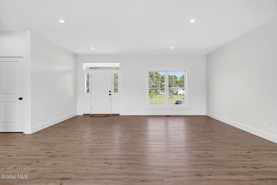 5 1/2 Gardner Road, Wynantskill, NY, photo 2