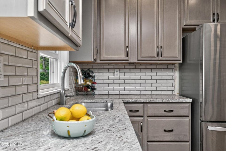 190 Ballston Avenue, Saratoga Springs, Inside, NY, photo 3