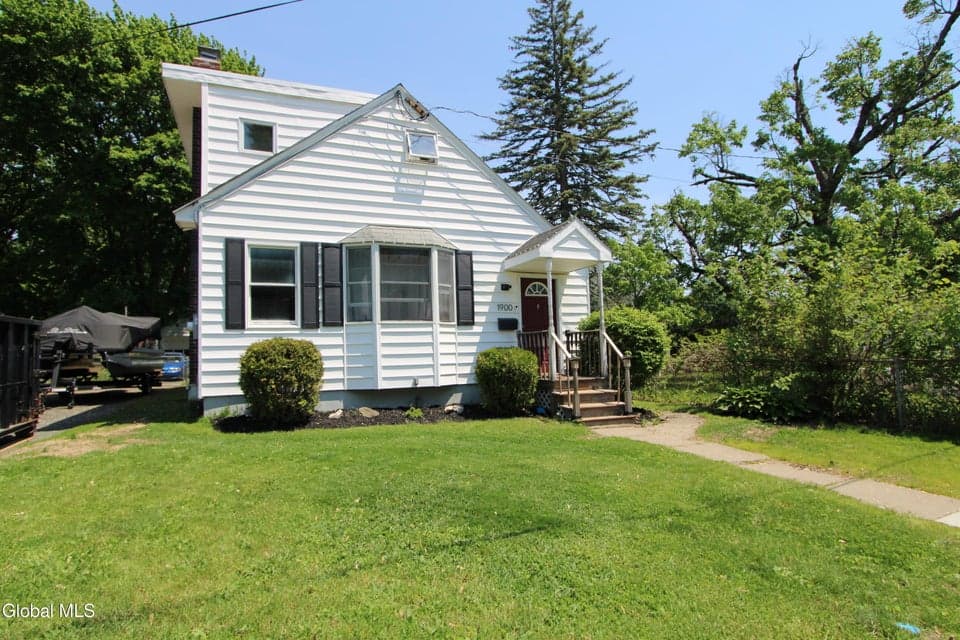1900 7th Street, Rensselaer, NY, photo 1