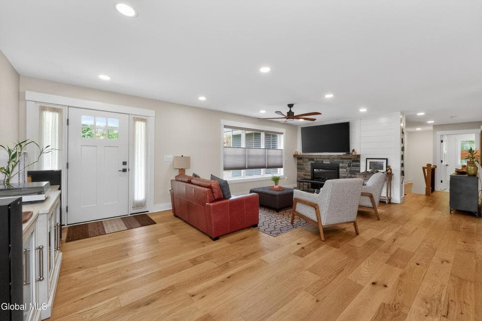70 Smith Road, Halfmoon, NY, photo 4