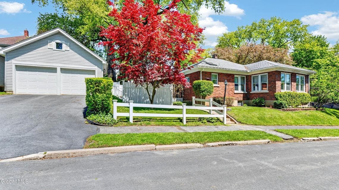 158 Brookside Avenue, Amsterdam, NY, photo 5