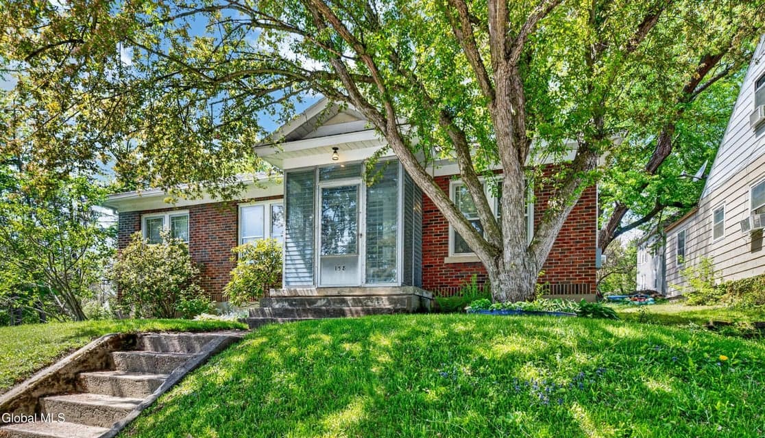 158 Brookside Avenue, Amsterdam, NY, photo 1
