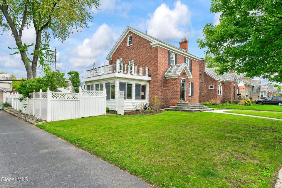 39 Van Buren Street, Albany, NY, photo 3
