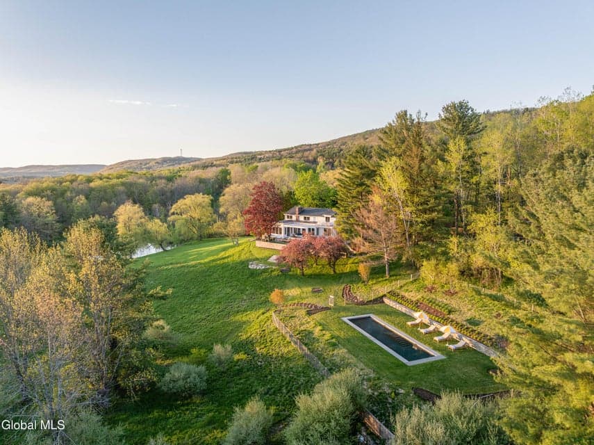 54 Far View Lane, Hillsdale, NY, photo 2
