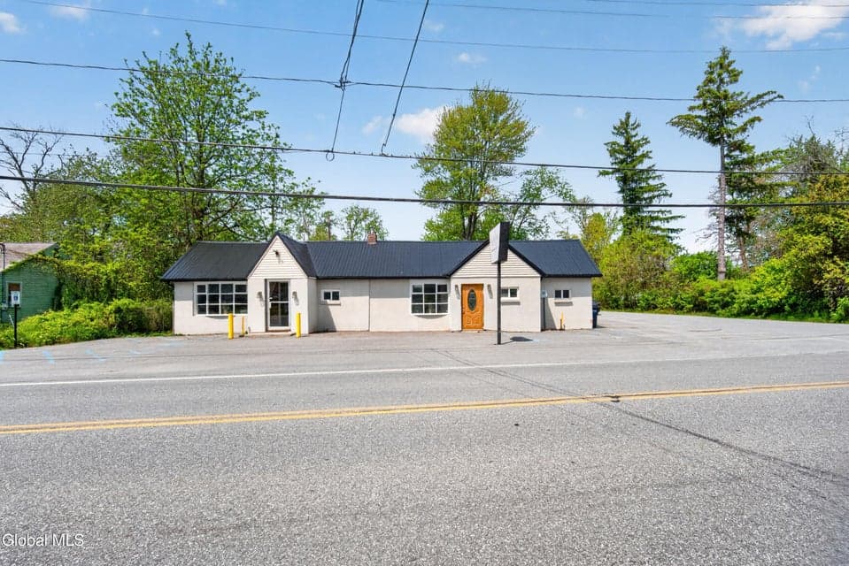1453 NYS RT 9P, Saratoga, NY