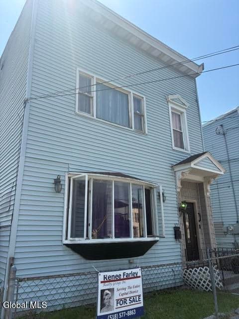 17 Swan Street, Green Island, NY, photo 3