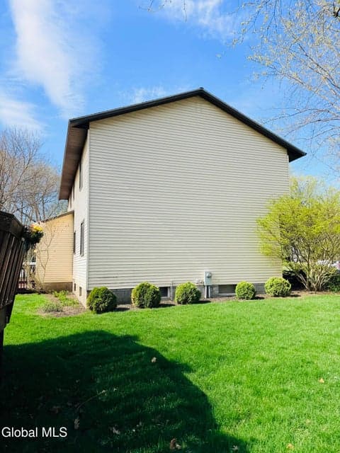 606 Tedesco Court, Schenectady, NY, photo 3