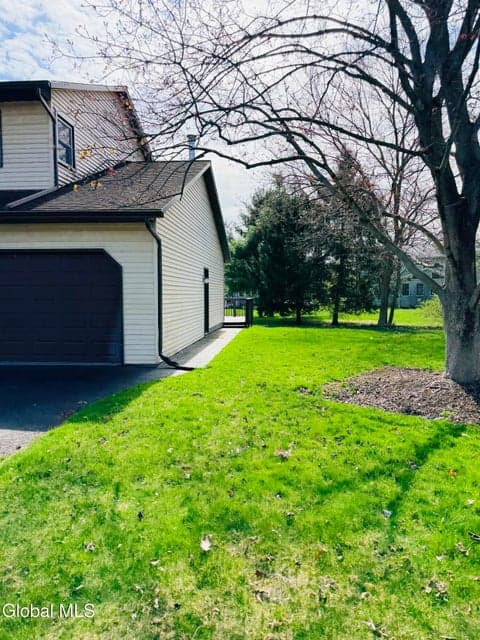 606 Tedesco Court, Schenectady, NY, photo 2