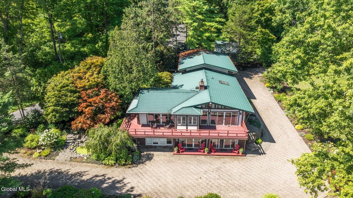 96 Van Wies Point Road, Bethlehem, NY