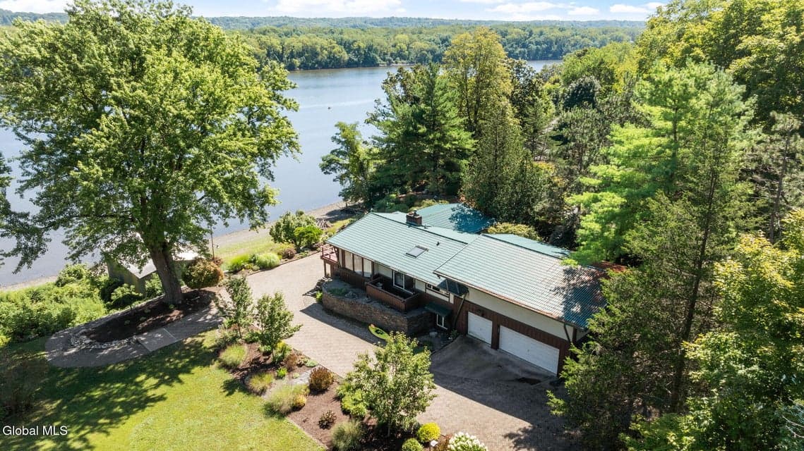 96 Van Wies Point Road, Bethlehem, NY, photo 2