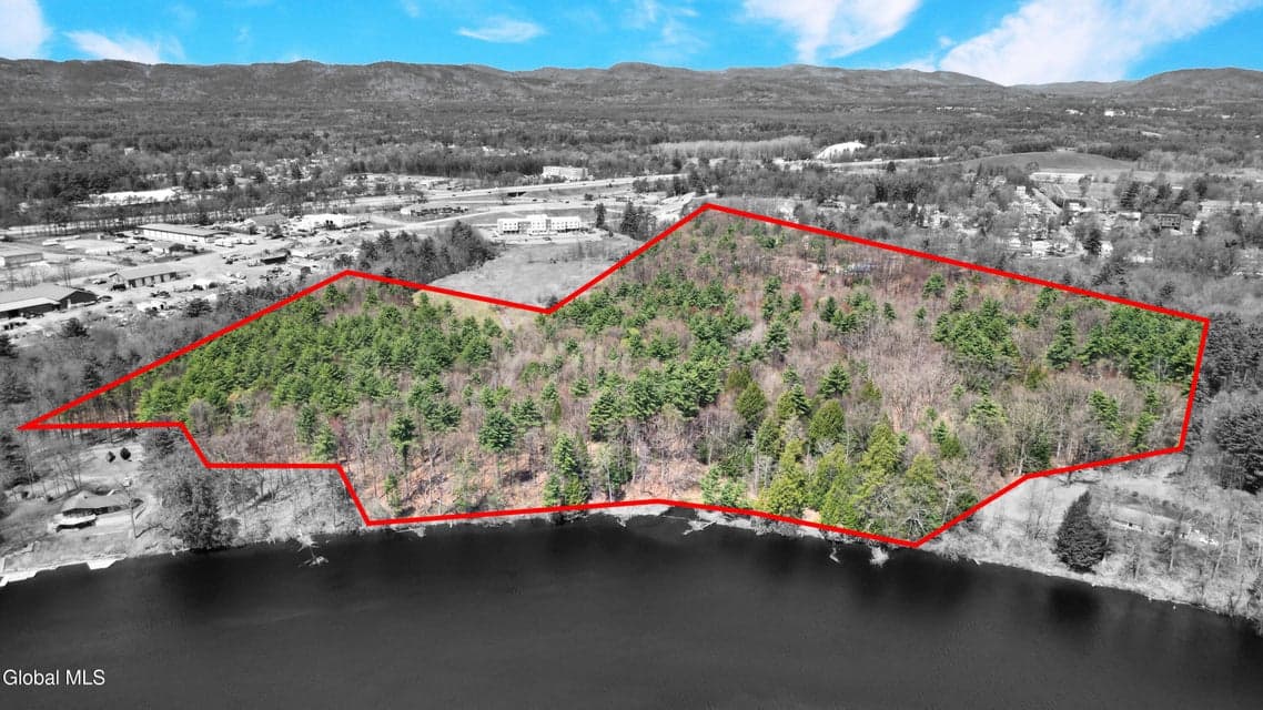 36 Island View Drive, Queensbury, NY