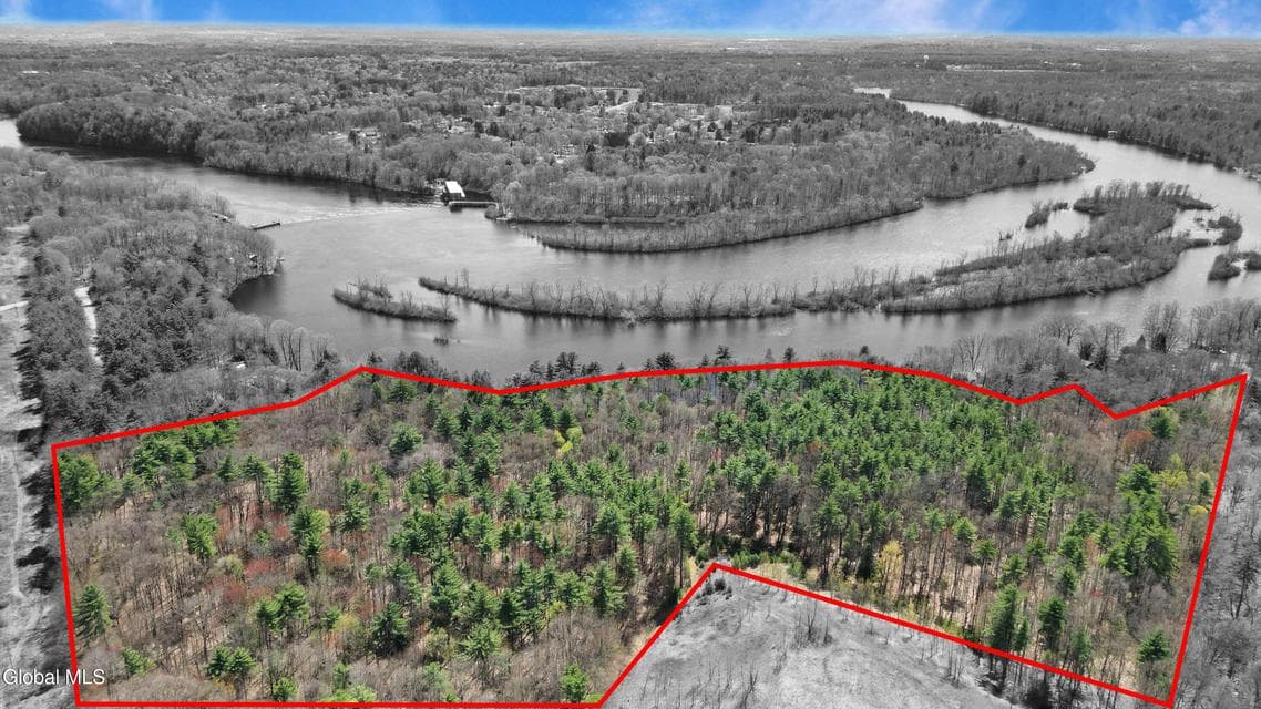 36 Island View Drive, Queensbury, NY, photo 3