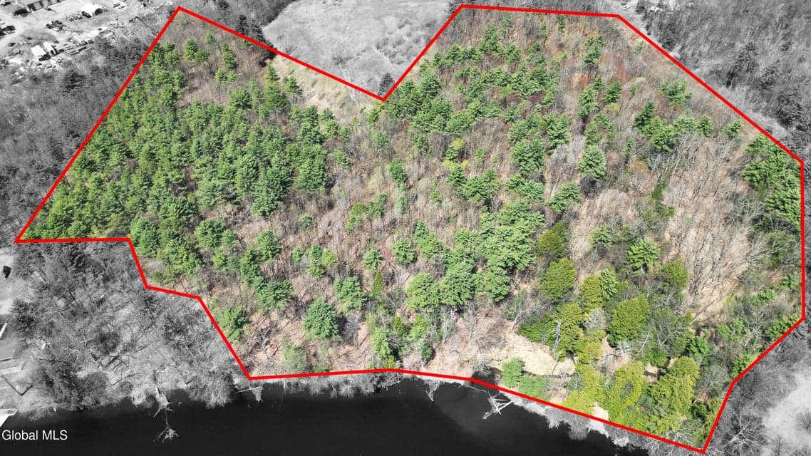 36 Island View Drive, Queensbury, NY, photo 2