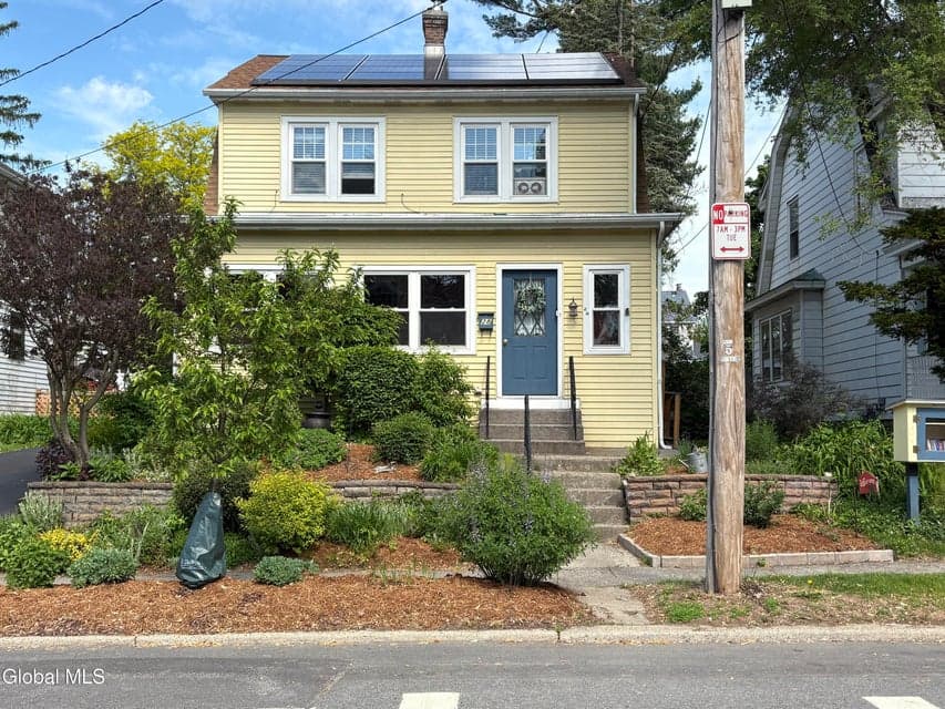 28 Eileen Street, Albany, NY, photo 1