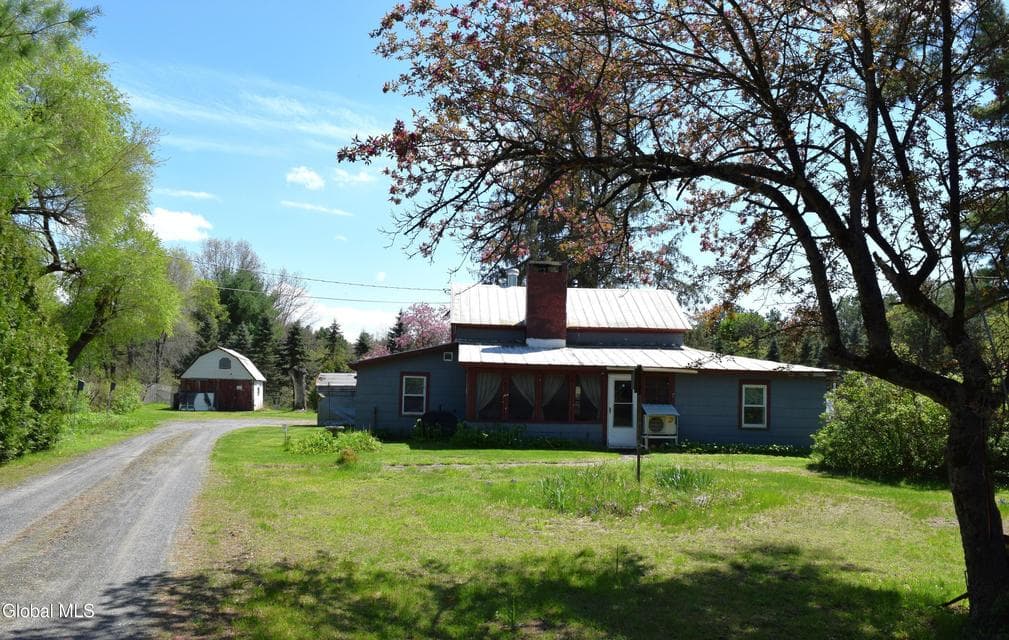 408 Reynolds Road, Moreau, NY, photo 2