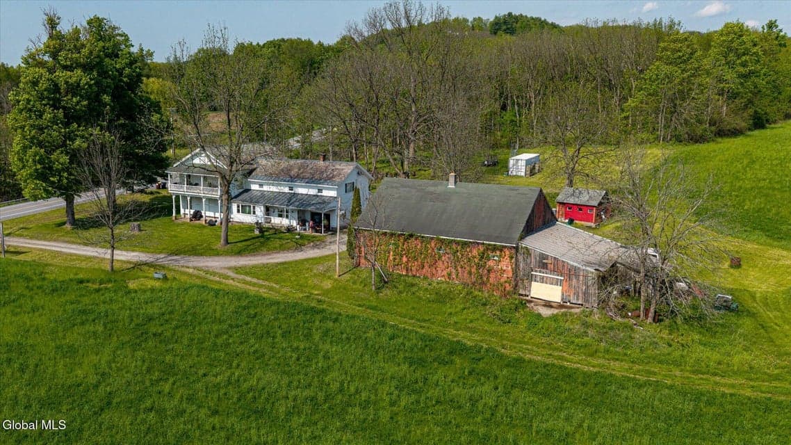 8422 State Route 40, Hartford, NY, photo 3