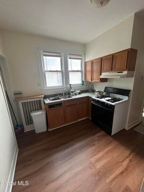 443 Myrtle Avenue, Albany, NY, photo 4
