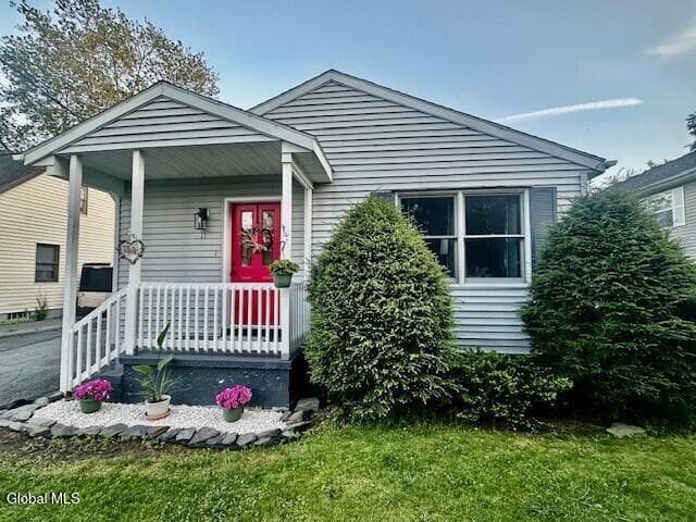 11 E Tremont Street, Glens Falls, NY, photo 3