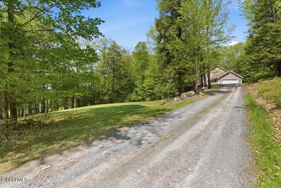 674 Momrow Road, Sand Lake, NY, photo 3