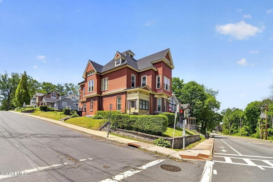 1 Sheldon Avenue, Troy, NY