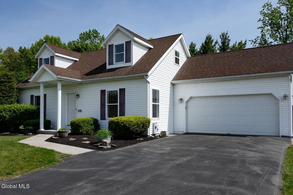 420 Helderview Drive, Altamont, NY, photo 3