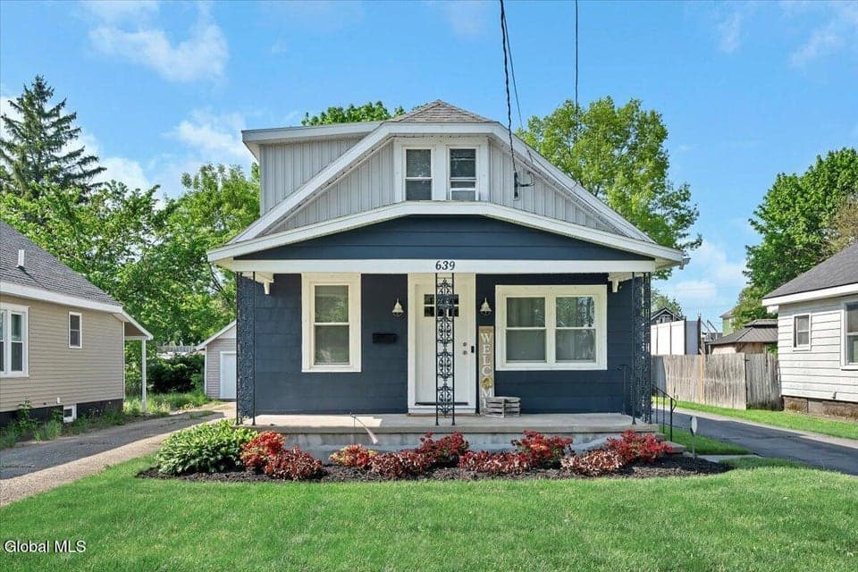 639 Poutre Avenue, Rotterdam, NY, photo 1