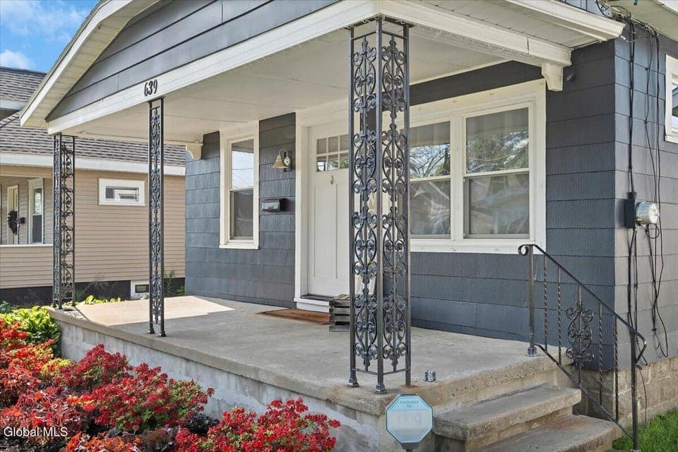639 Poutre Avenue, Rotterdam, NY, photo 4