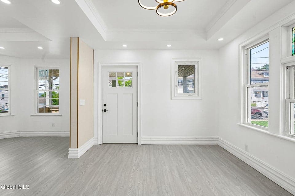 1321 3rd Avenue, Schenectady, NY, photo 5