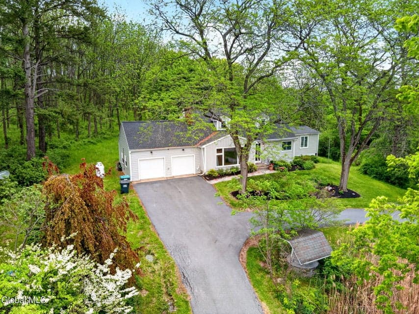 643 Riverview Road, Clifton Park, NY, photo 3