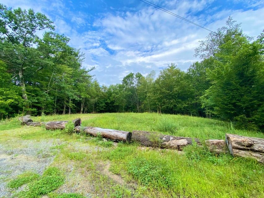 370 County Road 10, Corinth, NY