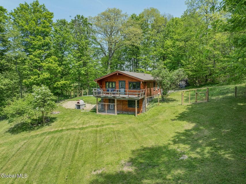 130 McMillan Road, Cambridge, NY, photo 2