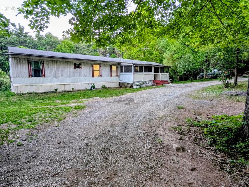 98 Primrose Lane, Cairo, NY