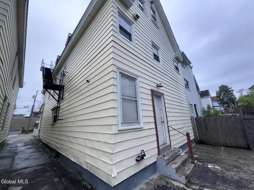 912 Cutler Street, Schenectady, NY, photo 4