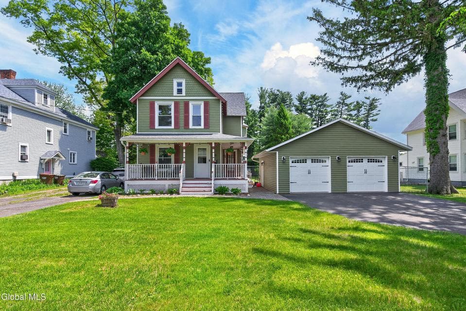 38 Elsmere Avenue, Bethlehem, NY, photo 2