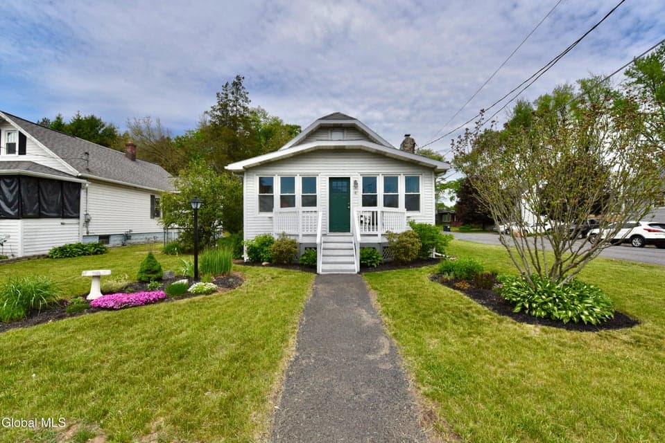 41 Van Buren Avenue, Colonie, NY, photo 1
