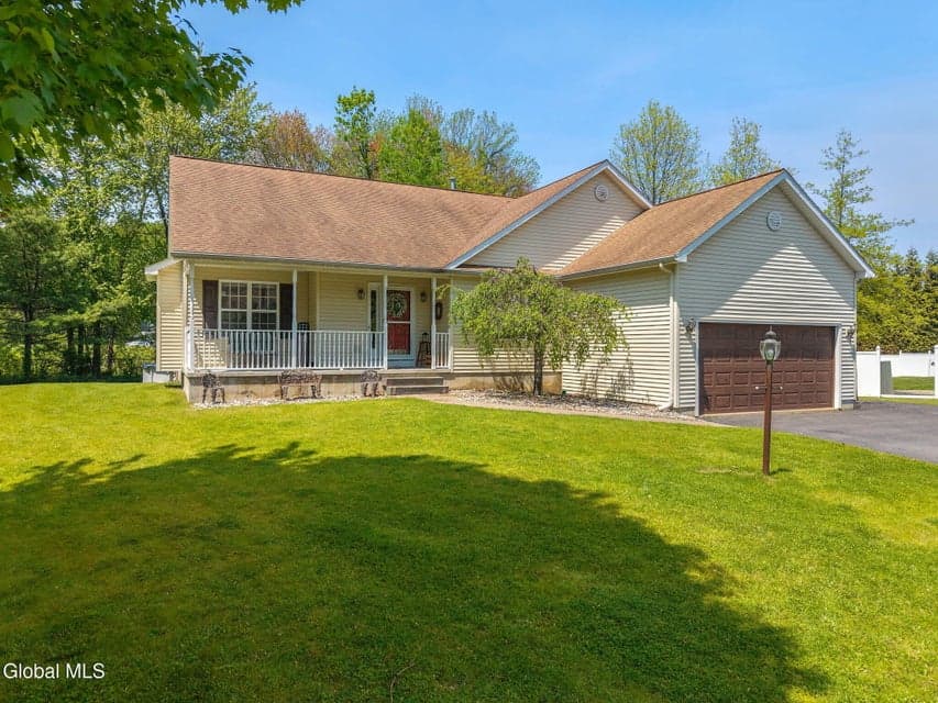 1150 Dianne Court, Rotterdam, NY