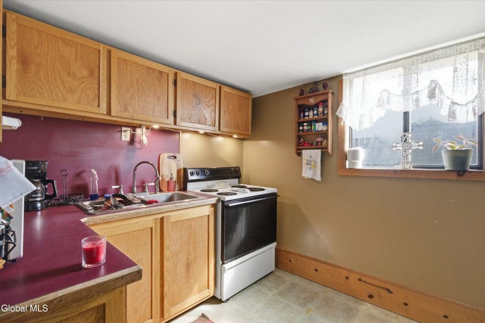 8 4th Street, South Glens Falls, NY, photo 3