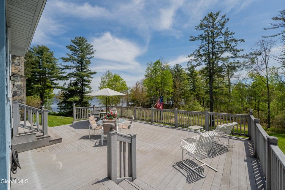 120 Longview Drive, Mayfield, NY, photo 2