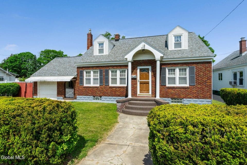 905 Vischer Avenue, Rotterdam, NY