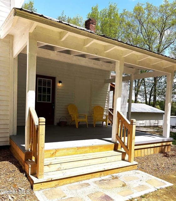 13 Young Road, Middle Grove, NY