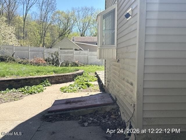 125 Stewart Street, Amsterdam, NY, photo 3