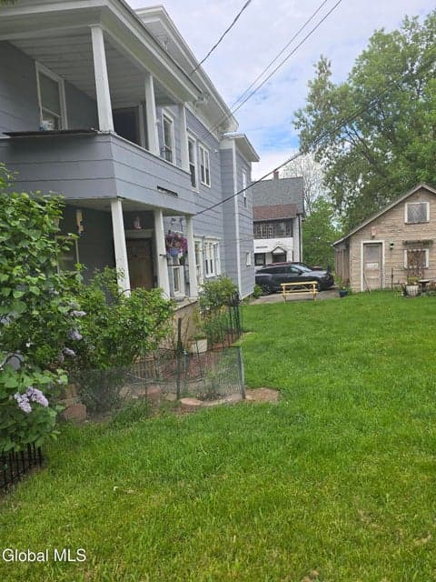110 Broad Street, Gloversville, NY, photo 3