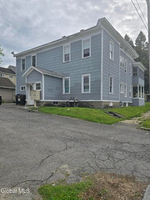 110 Broad Street, Gloversville, NY, photo 4