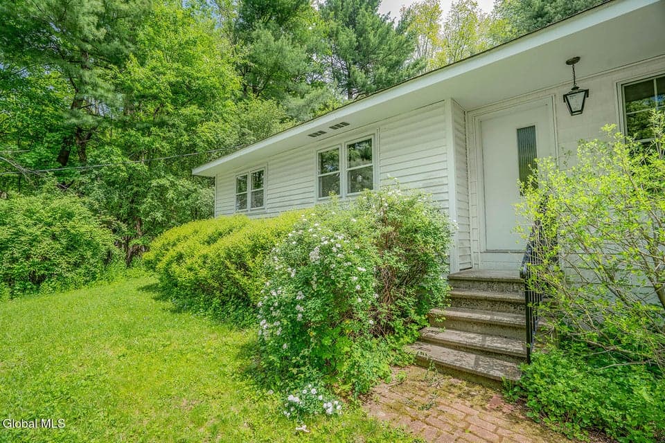 470 Hoag Road, Easton, NY, photo 4