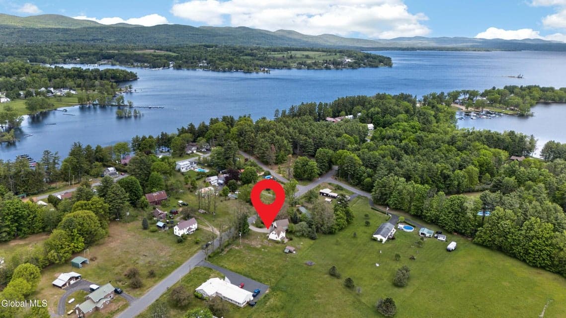 422 Vandenburgh Point Road, Mayfield, NY, photo 2