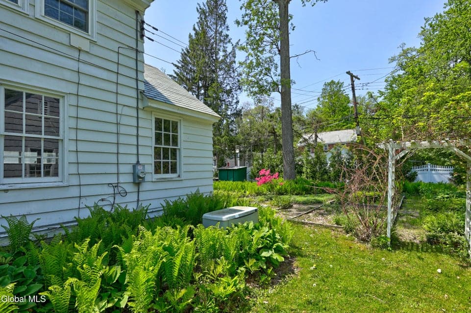 1555 Dean Street, Niskayuna, NY, photo 4