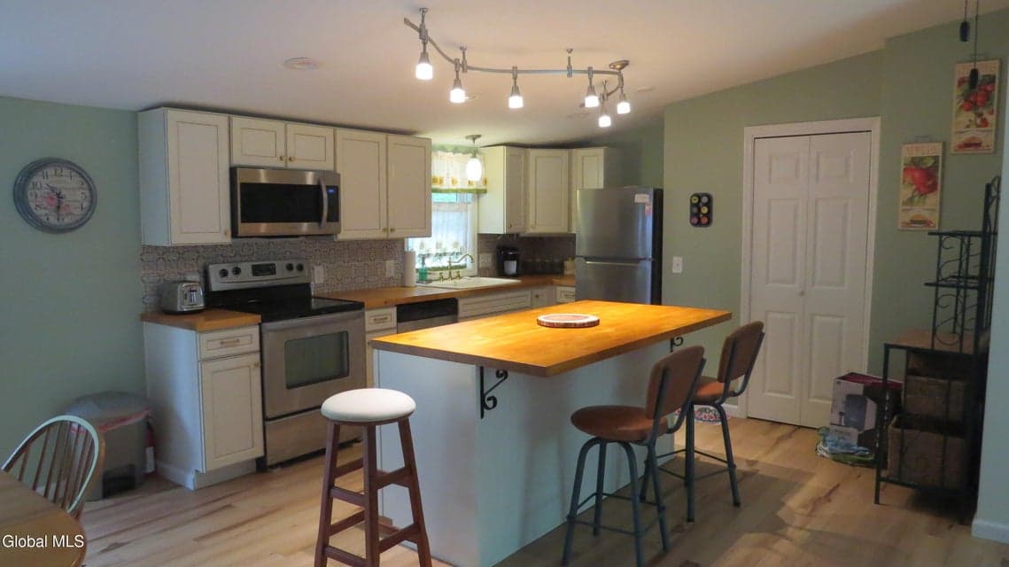 122 Hemlock Terrace, Northville, NY, photo 2