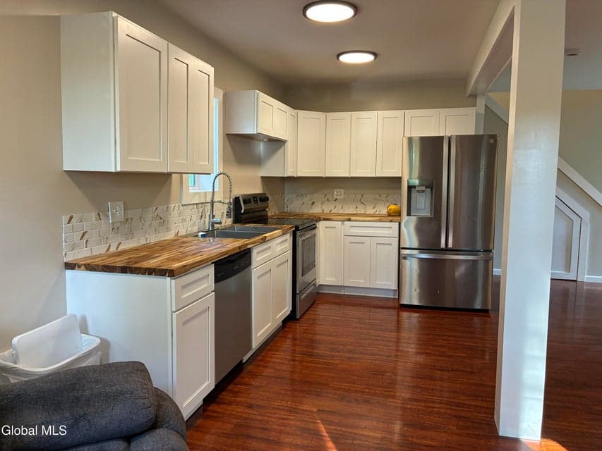 77 Abbott Street, Hoosick Falls, NY, photo 4