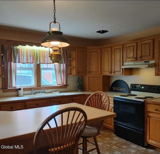 77 Mount Hope Avenue, Ticonderoga, NY, photo 4