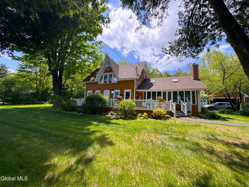 860 Trout Lake Road, Bolton, NY